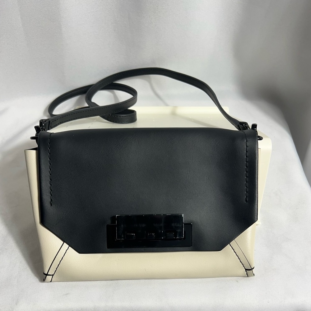 ZAC Zac Posen Crossbody With Dust Bag Black/White Soft Leather Turn Lock Closure - Picture 2 of 11